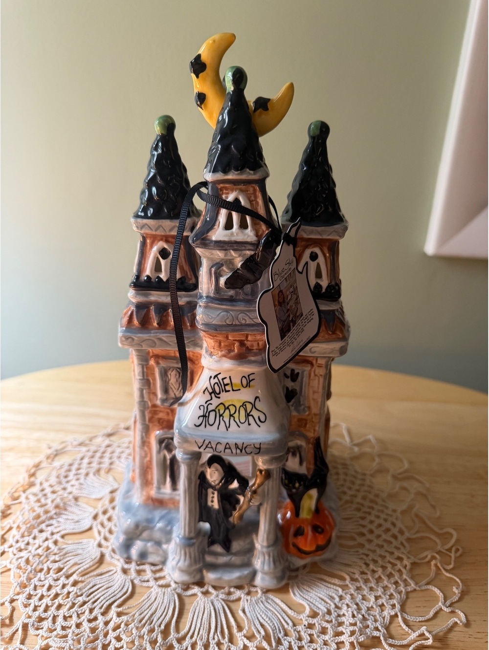Blue Sky Clayworks Hotel of Horrors Ceramic Figurine